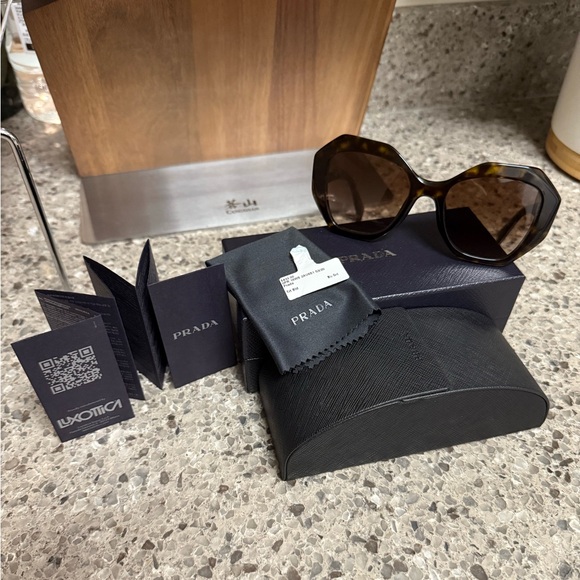 PRADA Sunglasses - Tortoiseshell (Full Set) - Picture 2 of 13
